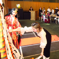 書家 青柳雛 揮毫パフォーマンス