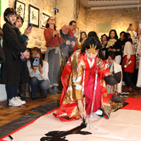 書家 青柳雛パリ個展